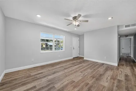 5825 Lullaby Lane Orlando FL 32810