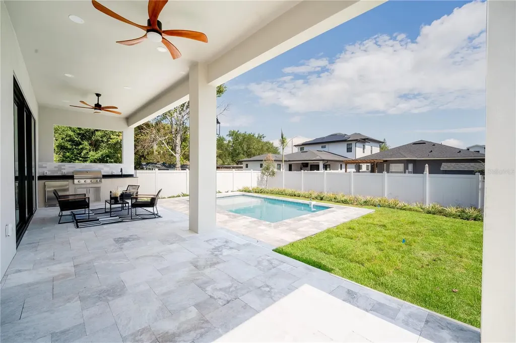 9 E Steele Street Orlando FL 32804