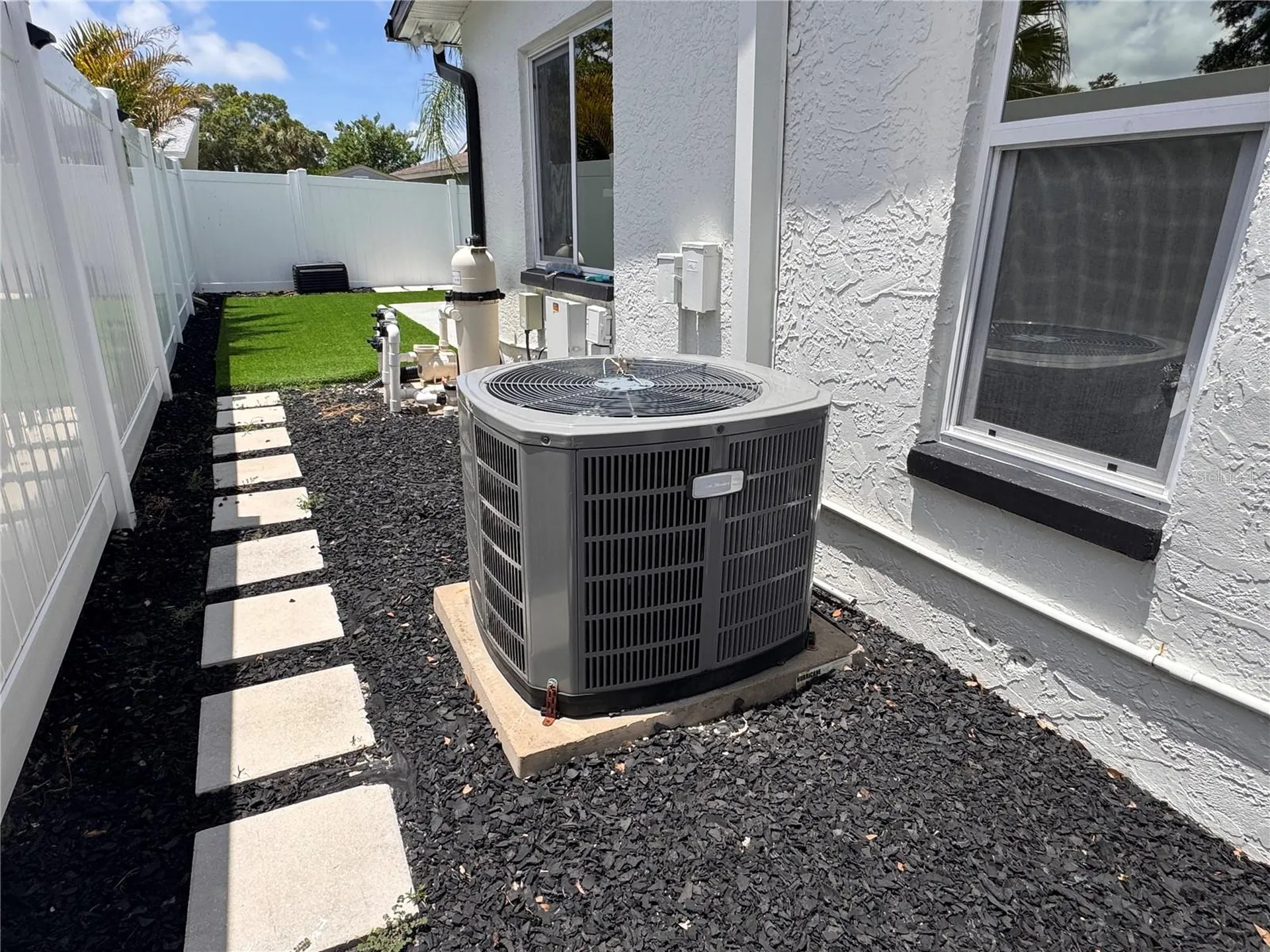 9554 86th Avenue Seminole FL 33777