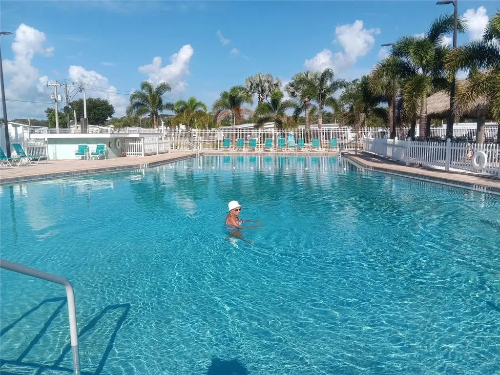 1781 Olympia Fields Street Sarasota FL 34234