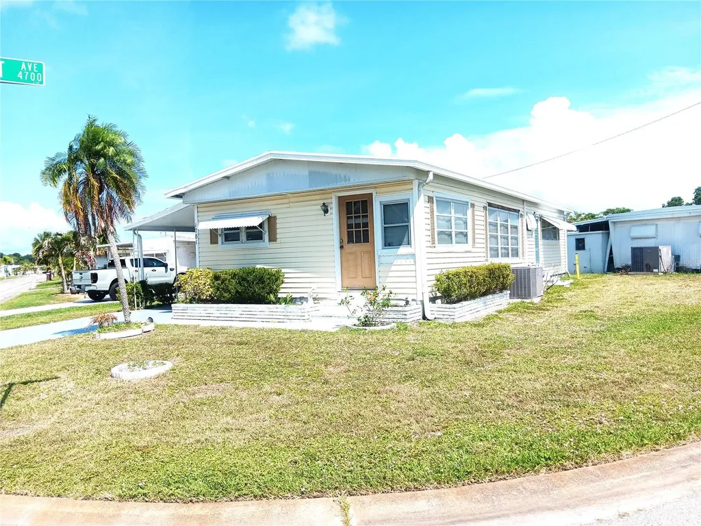 1781 Olympia Fields Street Sarasota FL 34234