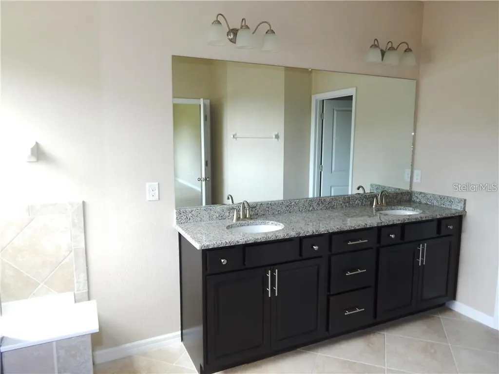 15302 Las Olas Place Bradenton FL 34212