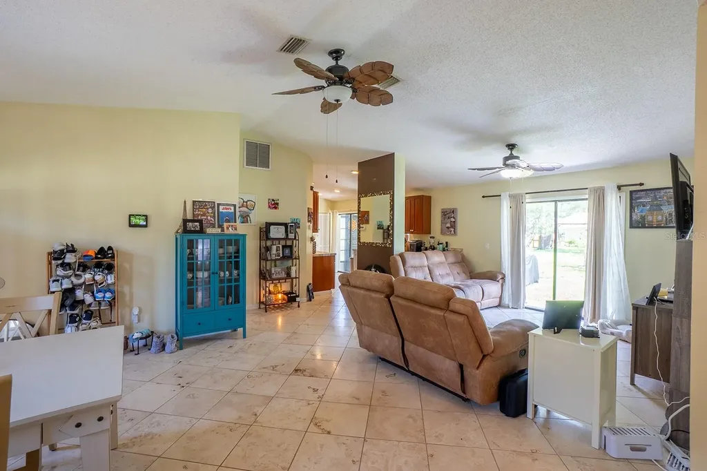 25 Ethan Allen Drive Palm Coast FL 32164