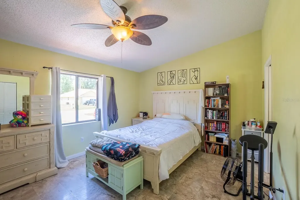 25 Ethan Allen Drive Palm Coast FL 32164