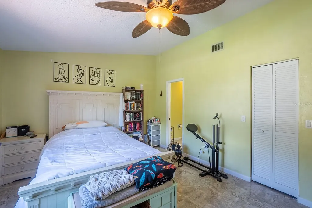 25 Ethan Allen Drive Palm Coast FL 32164