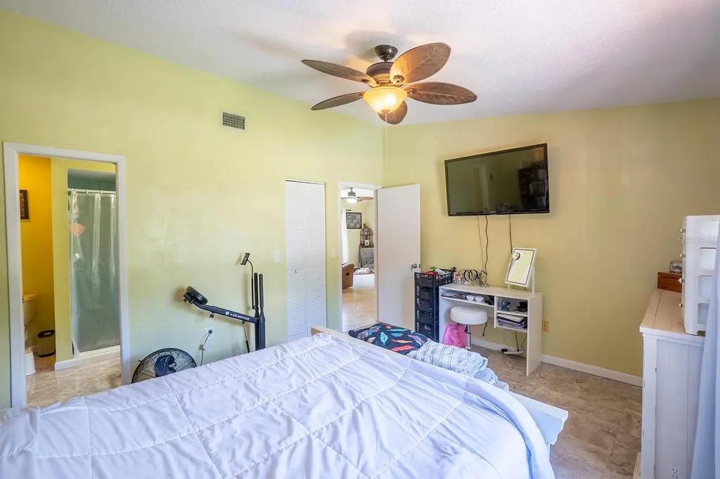 25 Ethan Allen Drive Palm Coast FL 32164