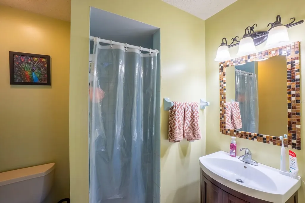 25 Ethan Allen Drive Palm Coast FL 32164