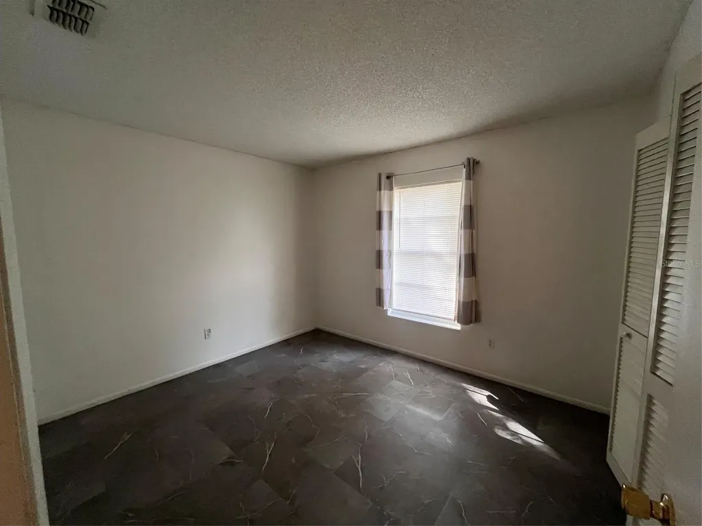 214 Bluefield Avenue Deltona FL 32738