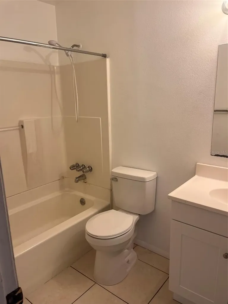 214 Bluefield Avenue Deltona FL 32738