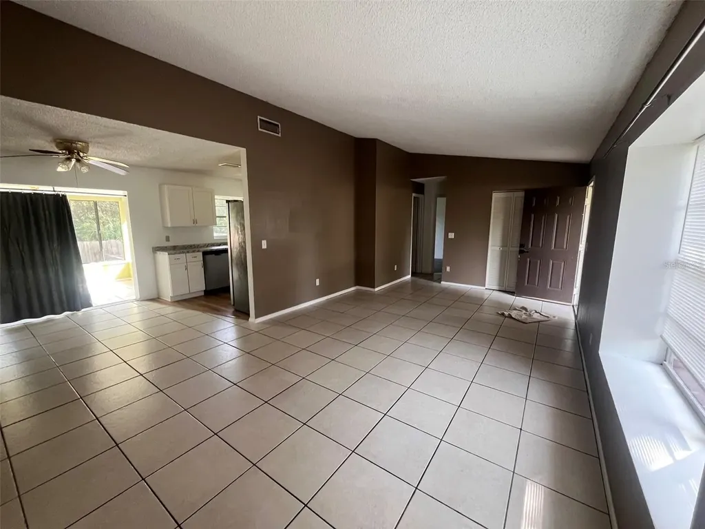 214 Bluefield Avenue Deltona FL 32738