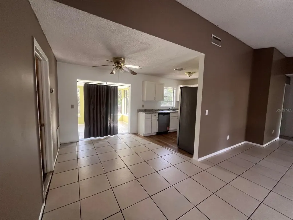 214 Bluefield Avenue Deltona FL 32738
