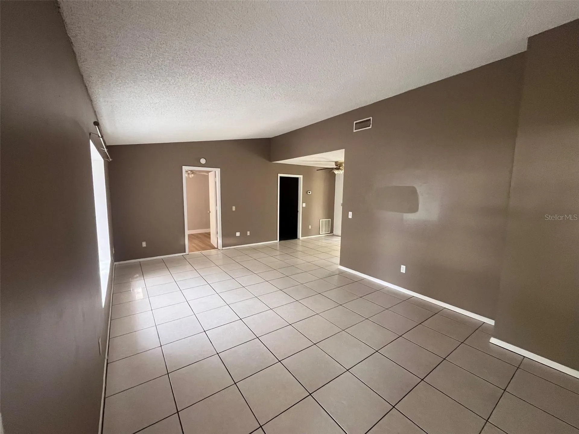 214 Bluefield Avenue Deltona FL 32738