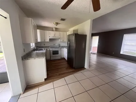 214 Bluefield Avenue Deltona FL 32738