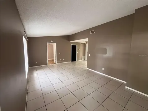 214 Bluefield Avenue Deltona FL 32738