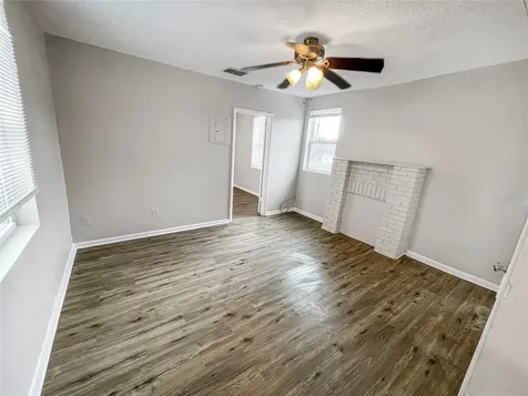 321 W Ianthe Street Tavares FL 32778