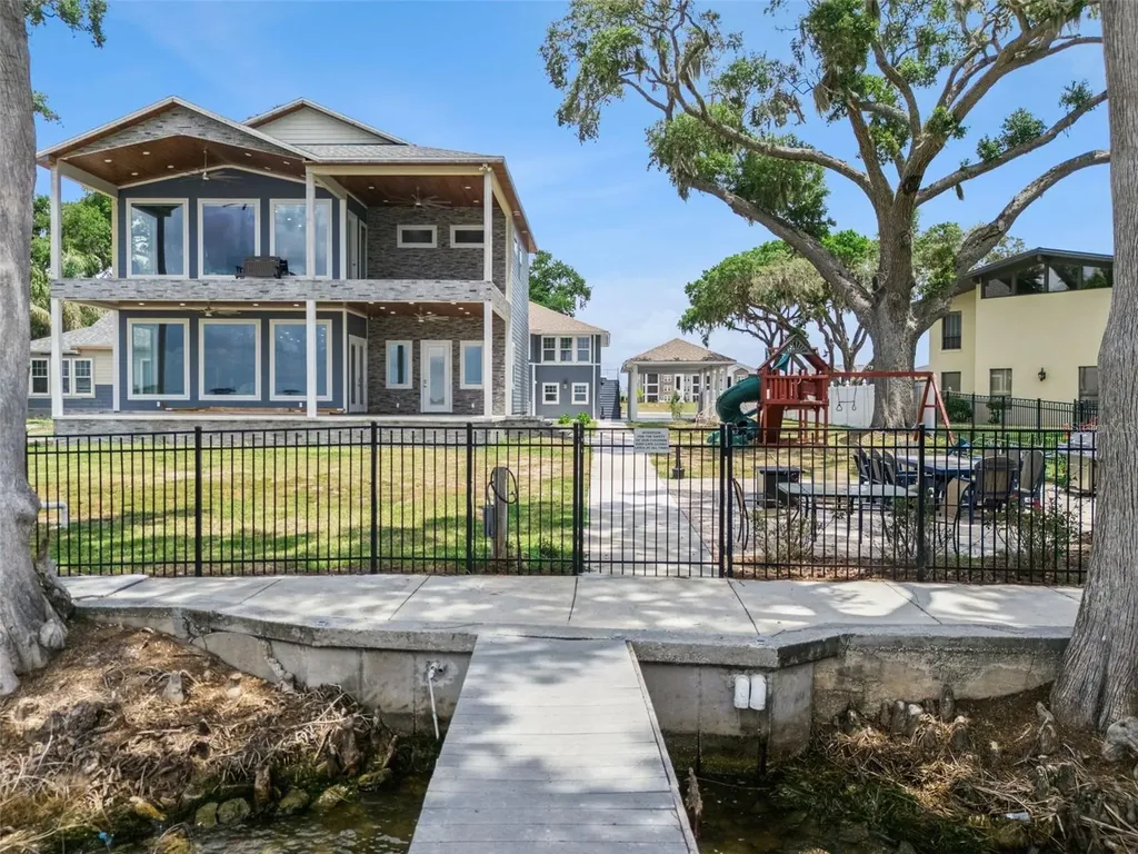 1023 Mellathon Circle Leesburg FL 34748