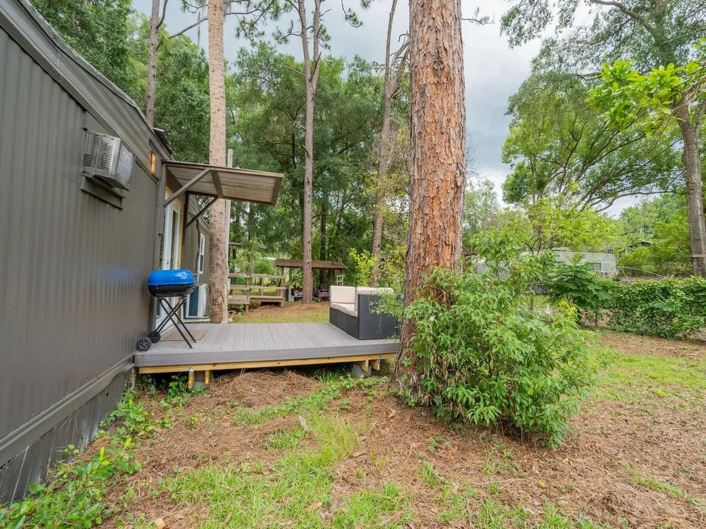 18811 NE 248 Terrace Fort Mc Coy FL 32134