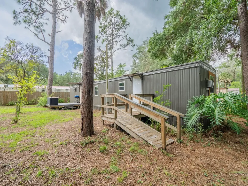 18811 NE 248 Terrace Fort Mc Coy FL 32134