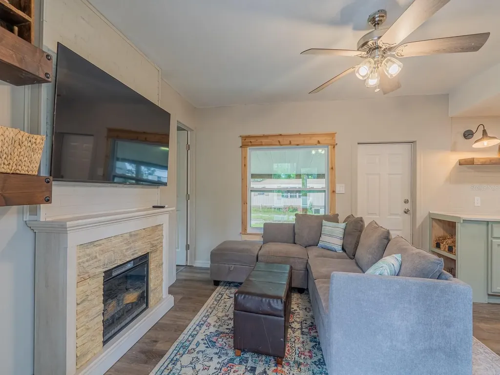 18811 NE 248 Terrace Fort Mc Coy FL 32134
