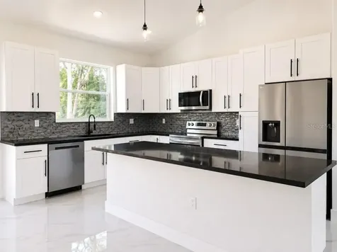 3476 SE Highway 484 Belleview FL 34420