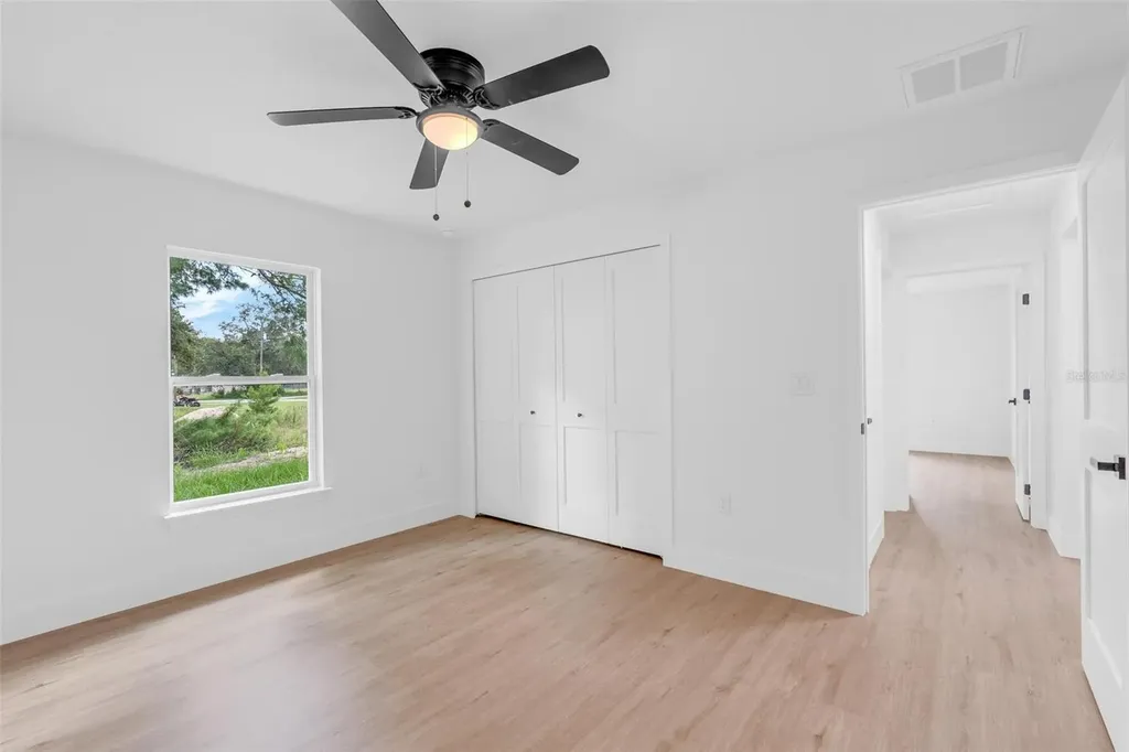 17 Malauka Run Drive Ocklawaha FL 32179