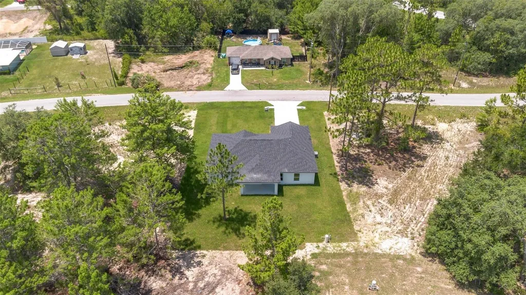 17 Malauka Run Drive Ocklawaha FL 32179