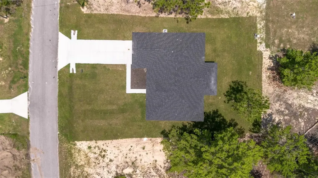 17 Malauka Run Drive Ocklawaha FL 32179