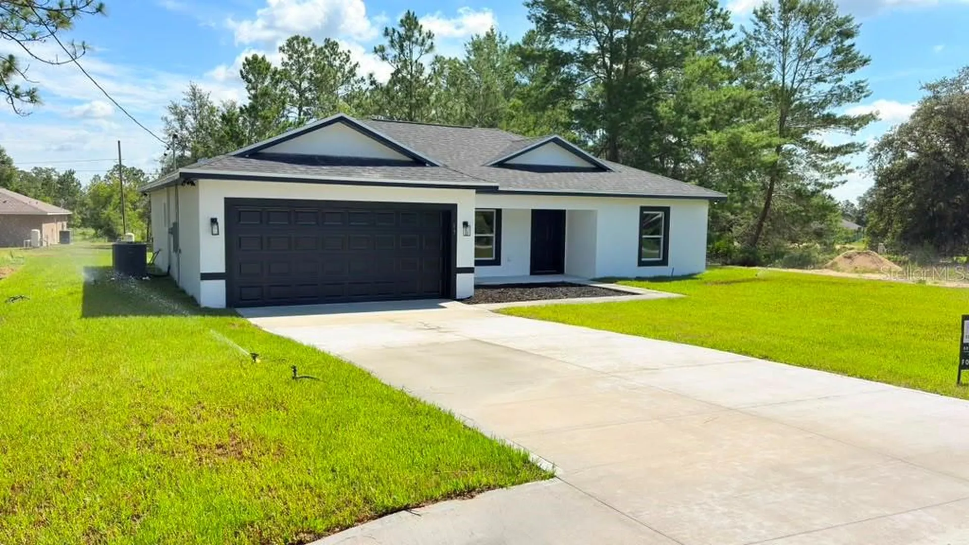 17 Malauka Run Drive Ocklawaha FL 32179