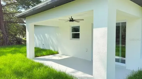 17 Malauka Run Drive Ocklawaha FL 32179