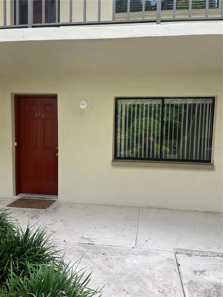 3300 Fox Chase Circle N Palm Harbor FL 34683