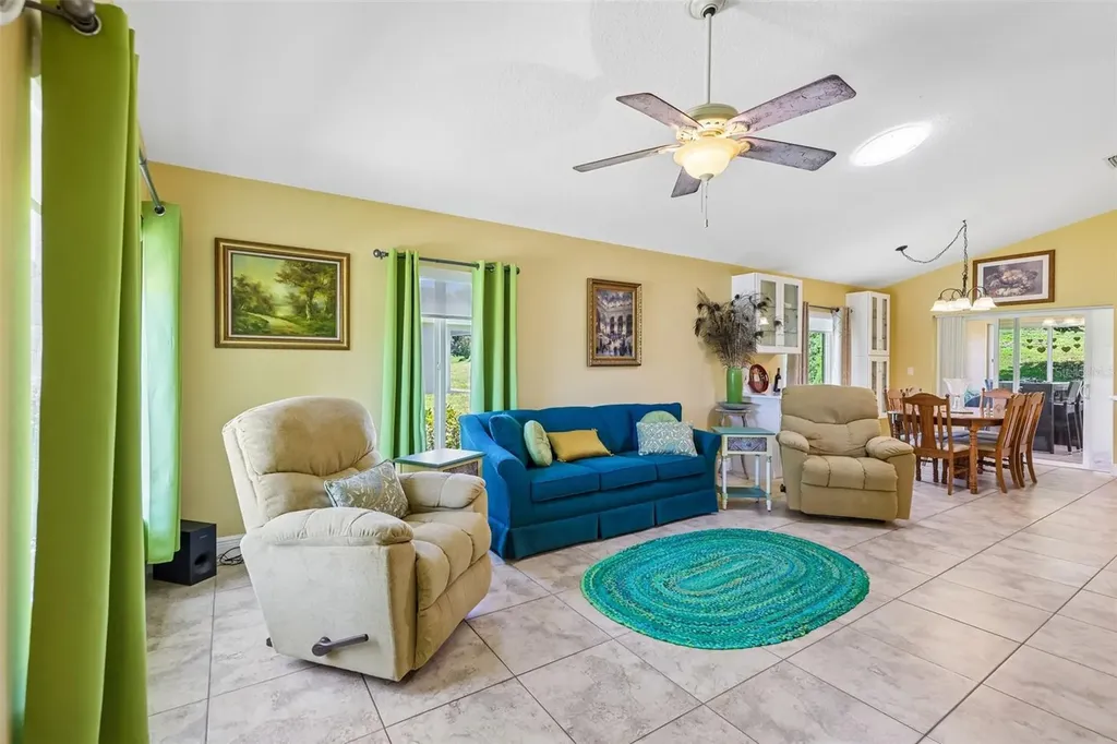 76 Fairway Circle Umatilla FL 32784