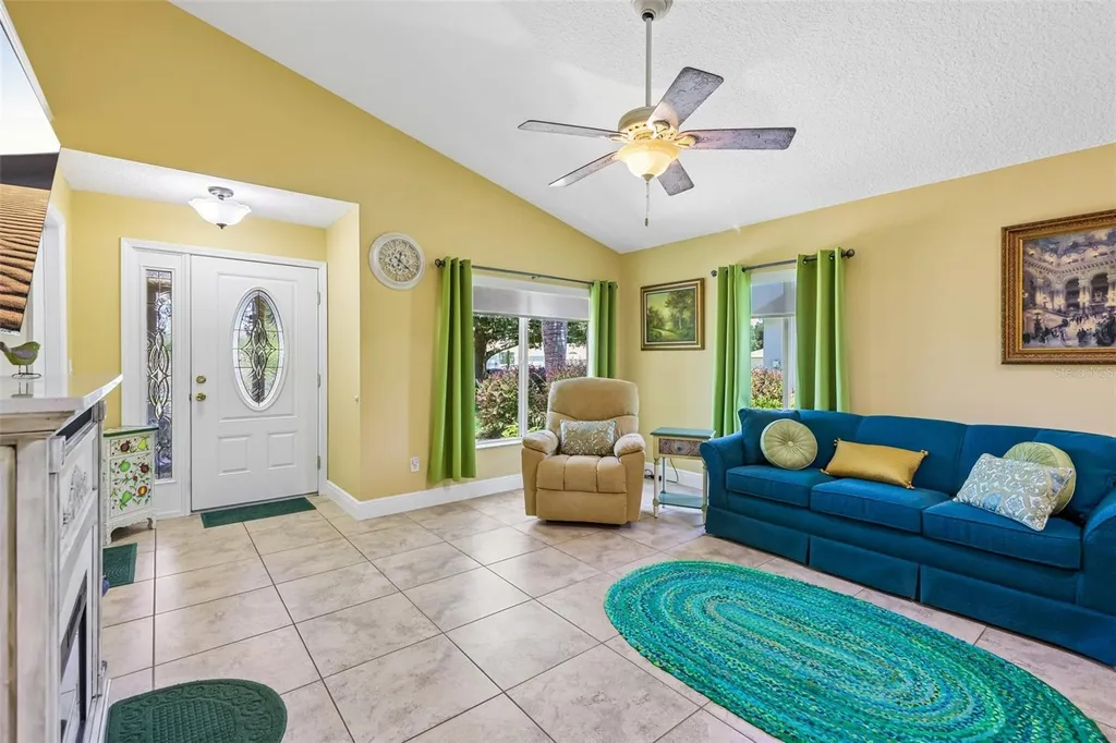 76 Fairway Circle Umatilla FL 32784