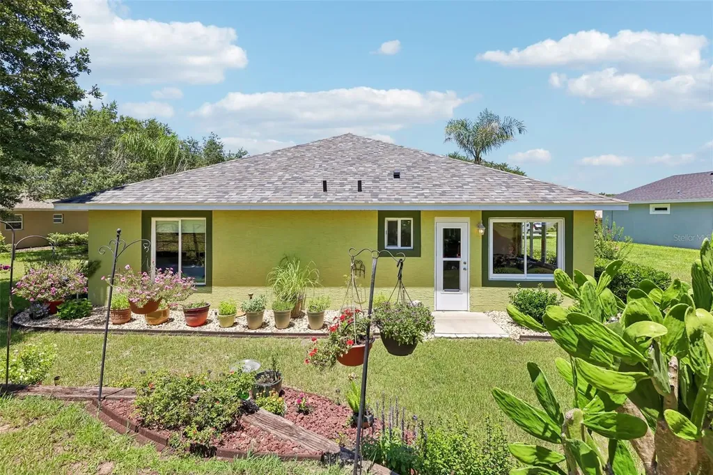 76 Fairway Circle Umatilla FL 32784