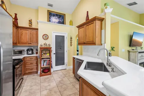 76 Fairway Circle Umatilla FL 32784