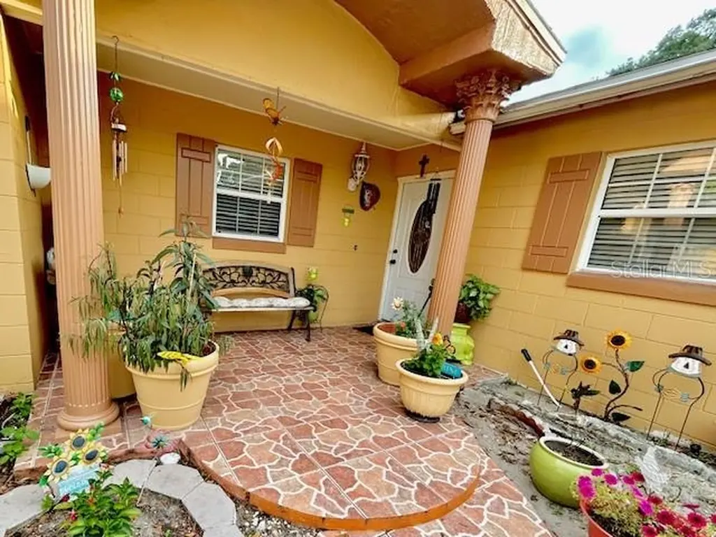 650 Sherwood Drive Altamonte Springs FL 32701