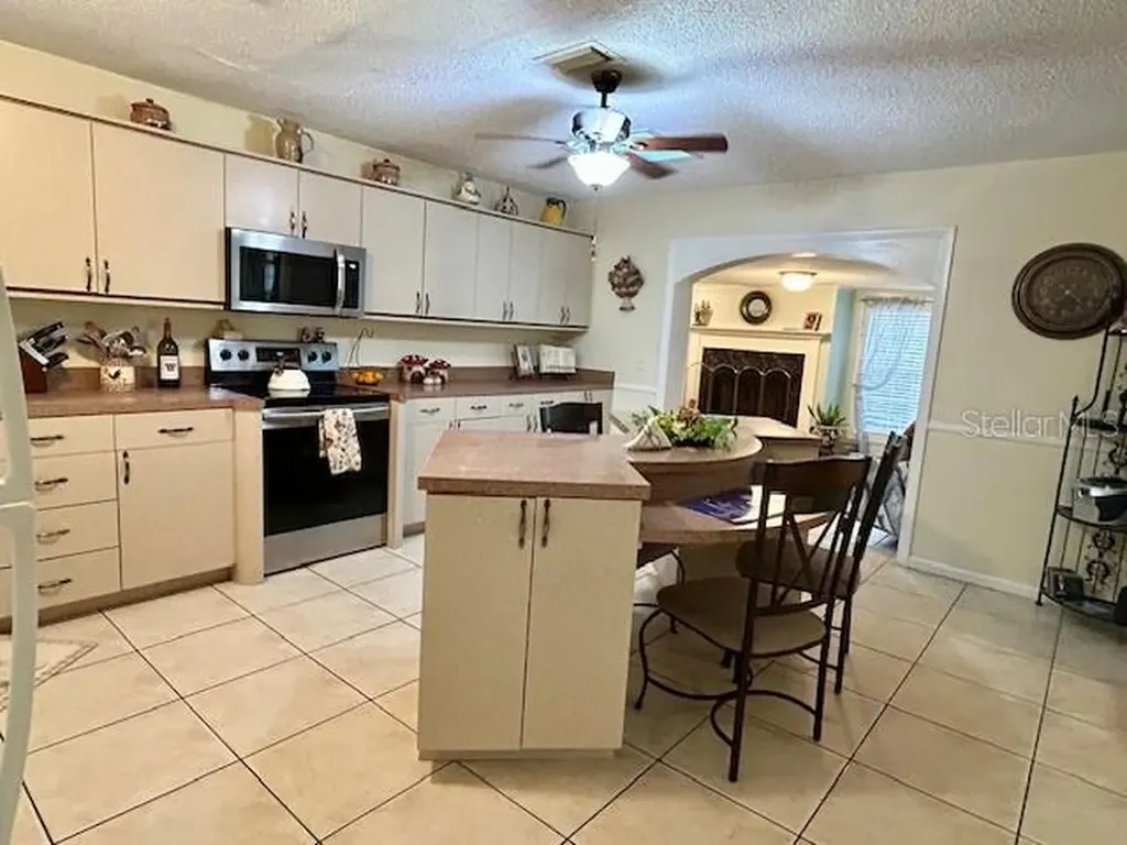 650 Sherwood Drive Altamonte Springs FL 32701