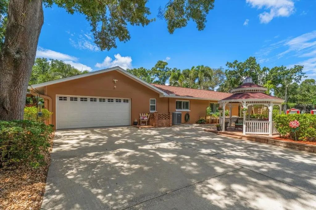 4141 Winding Willow Drive Palm Harbor FL 34683