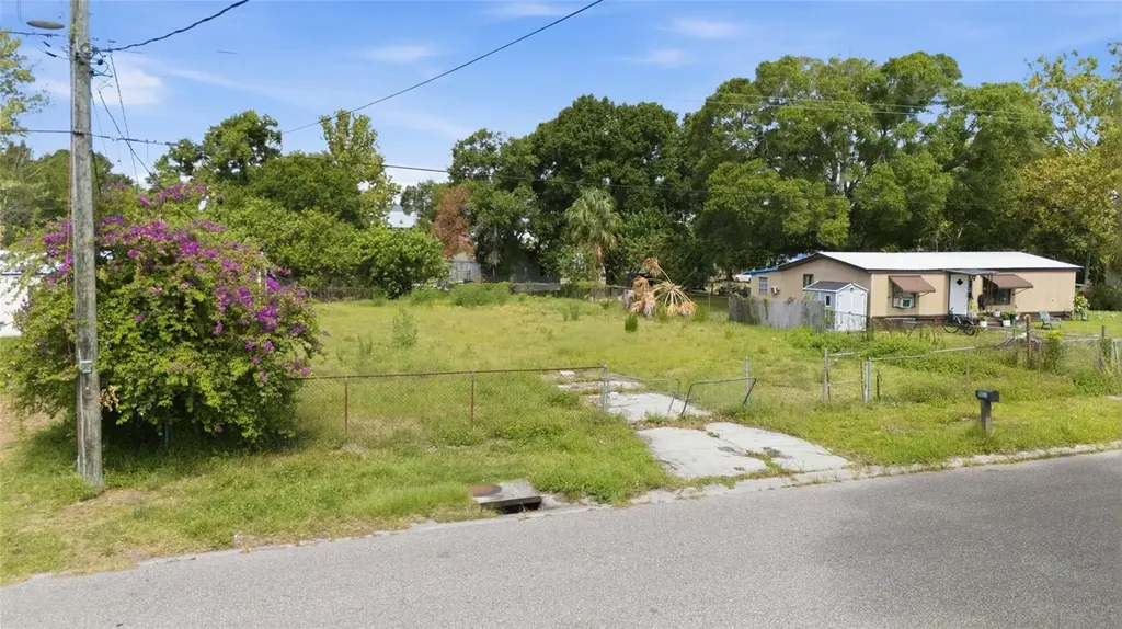 5013 Dacca Drive Tampa FL 33619