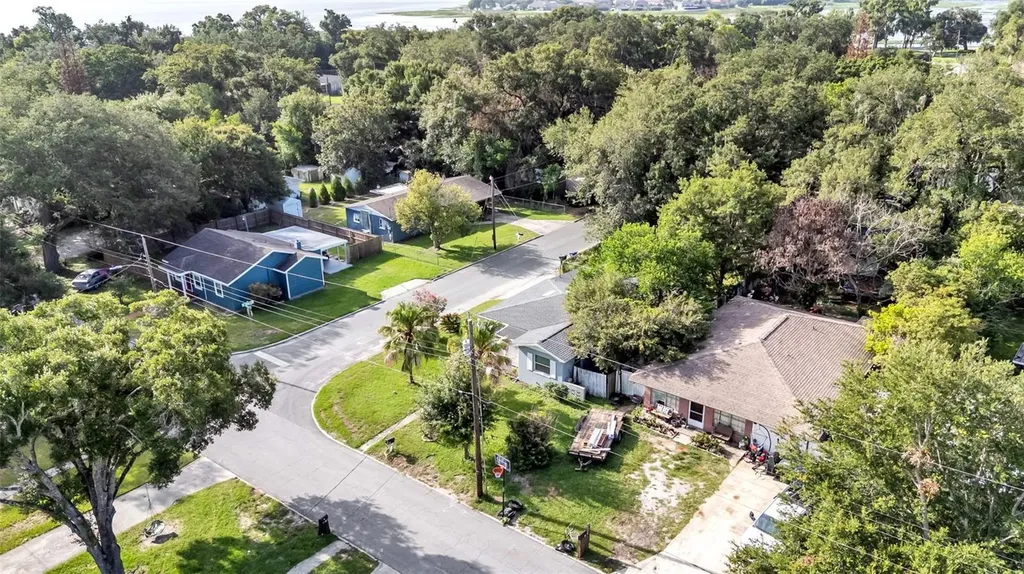 861 E Lowell Street Lakeland FL 33805