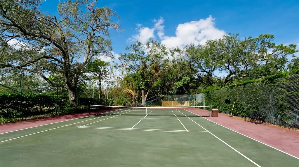 2407 Quail Court Bradenton FL 34209