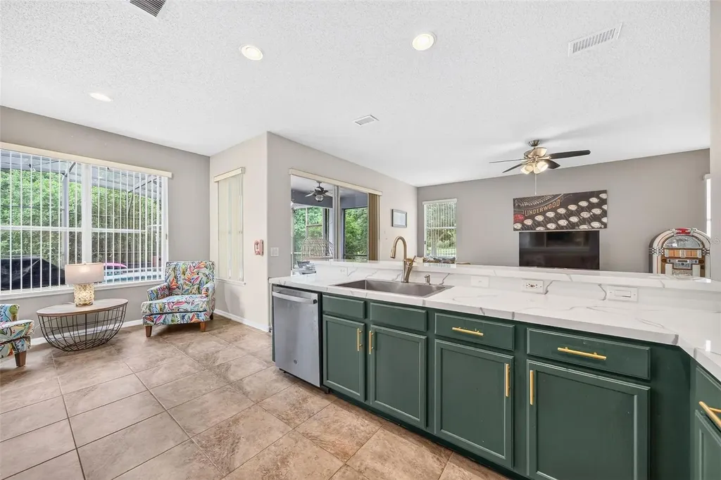 2232 Windcrest Lake Circle Orlando FL 32824