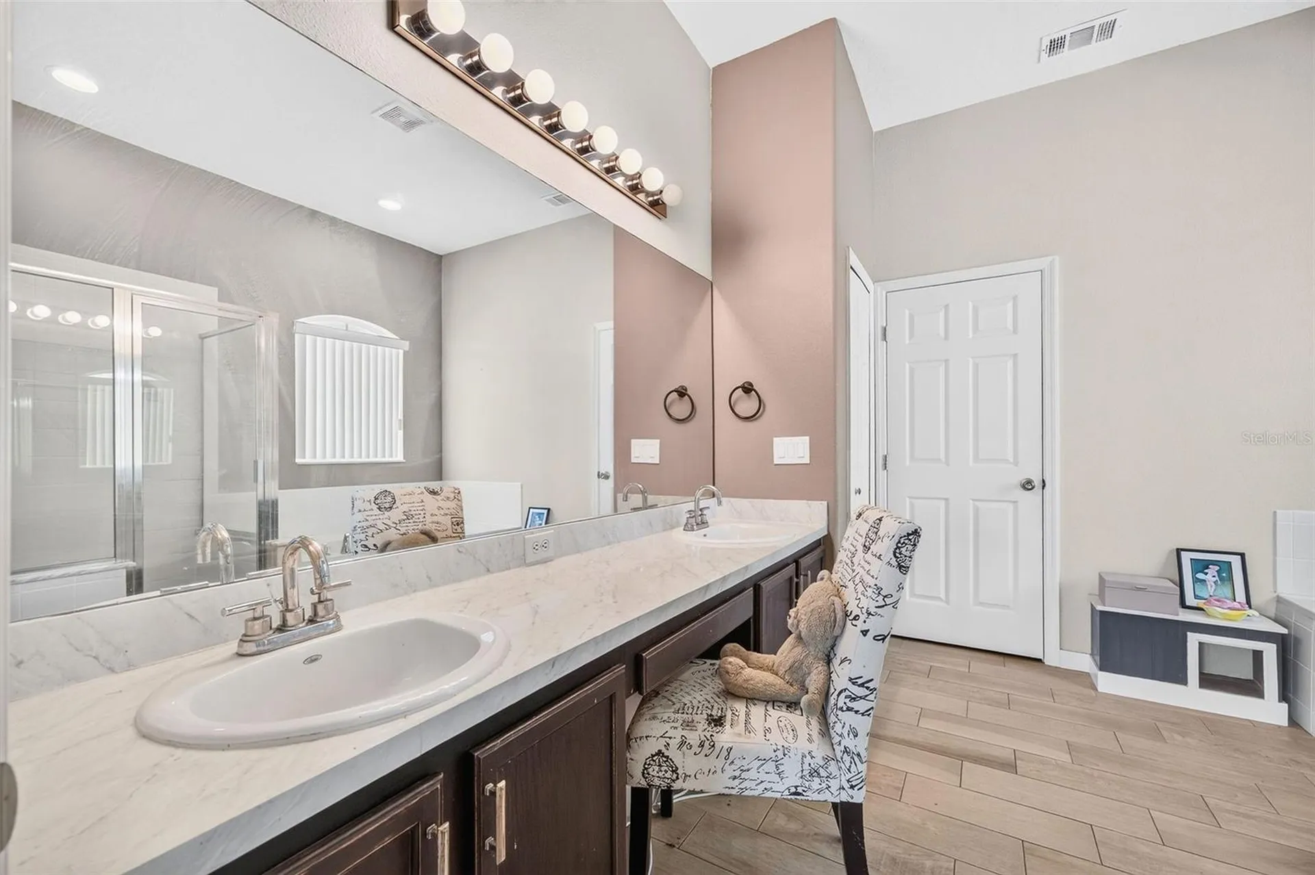 2232 Windcrest Lake Circle Orlando FL 32824