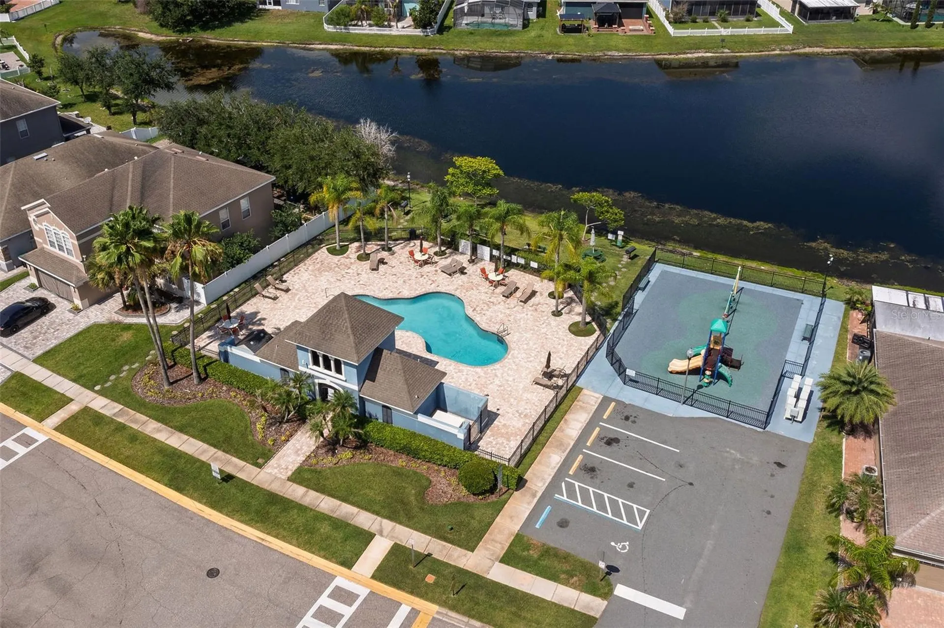 2232 Windcrest Lake Circle Orlando FL 32824