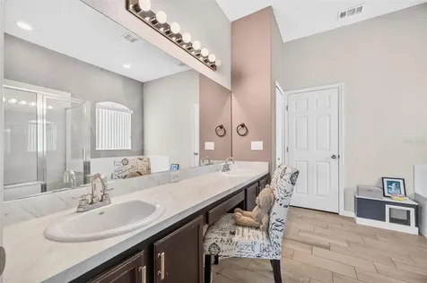 2232 Windcrest Lake Circle Orlando FL 32824