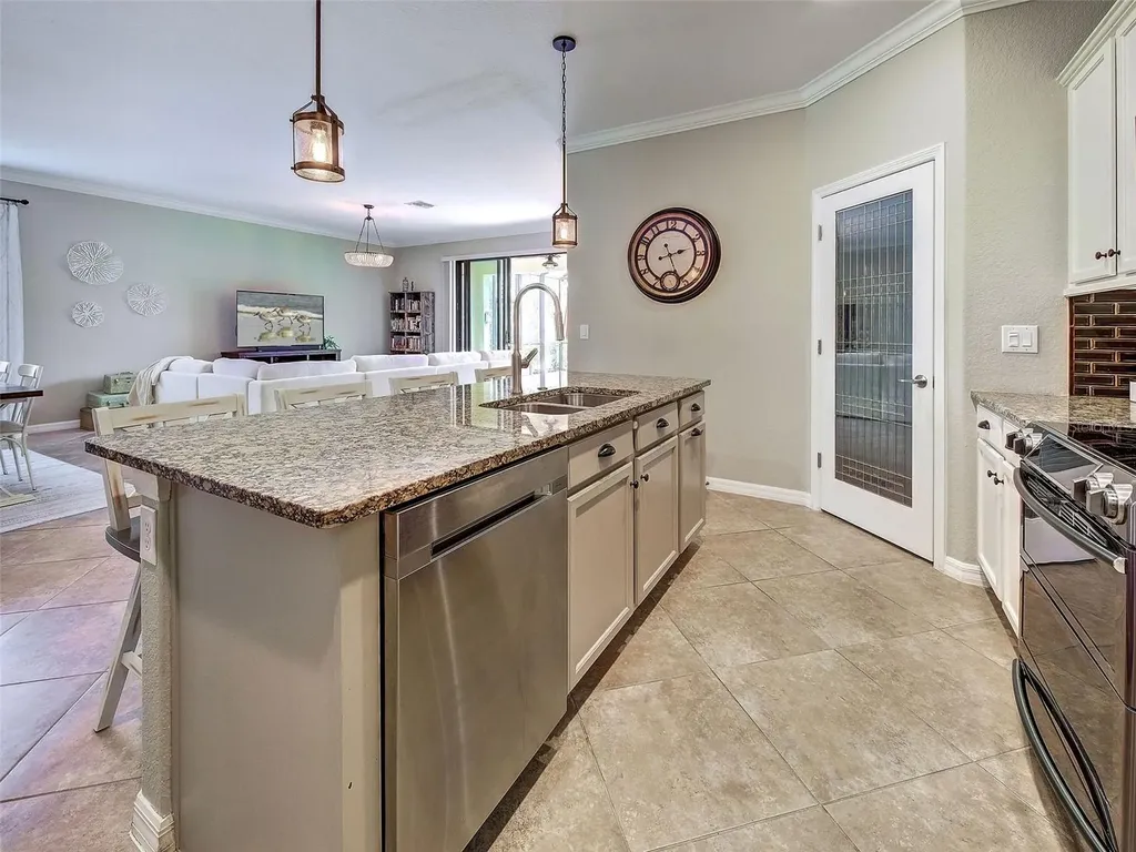12390 Cinqueterre Drive Venice FL 34293