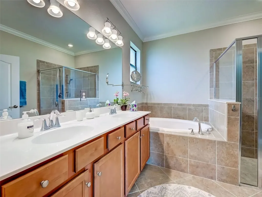 12390 Cinqueterre Drive Venice FL 34293
