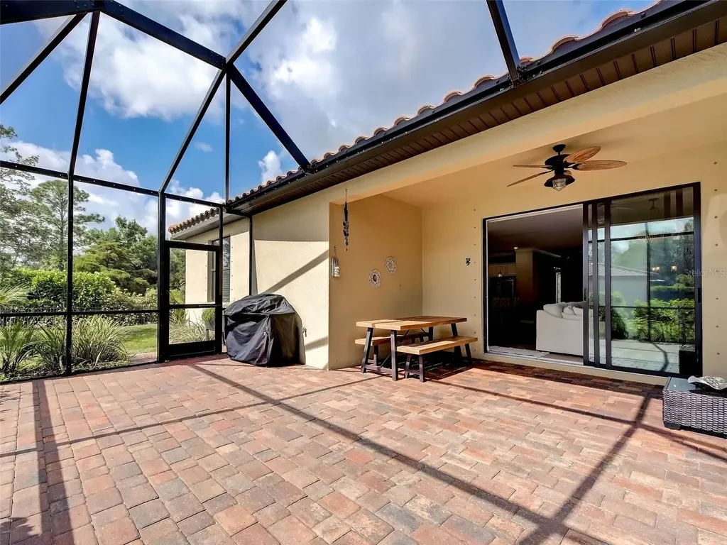 12390 Cinqueterre Drive Venice FL 34293
