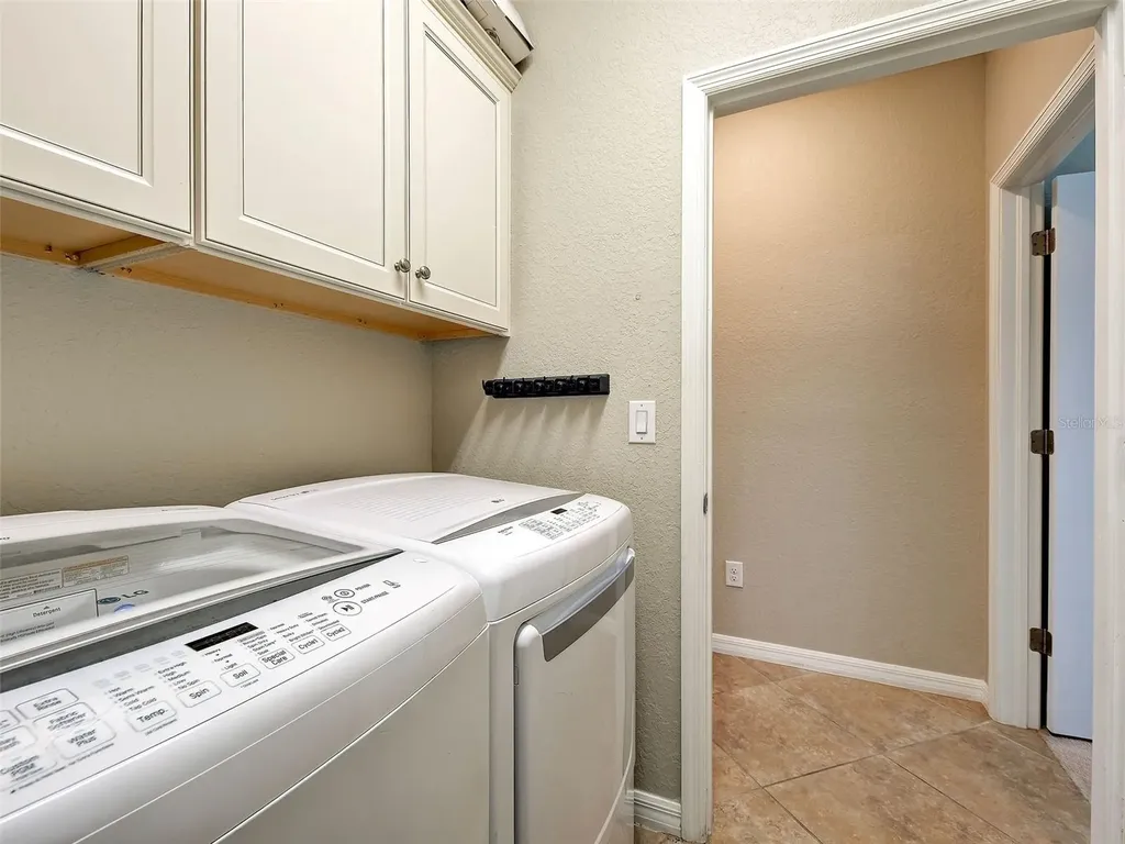 12390 Cinqueterre Drive Venice FL 34293