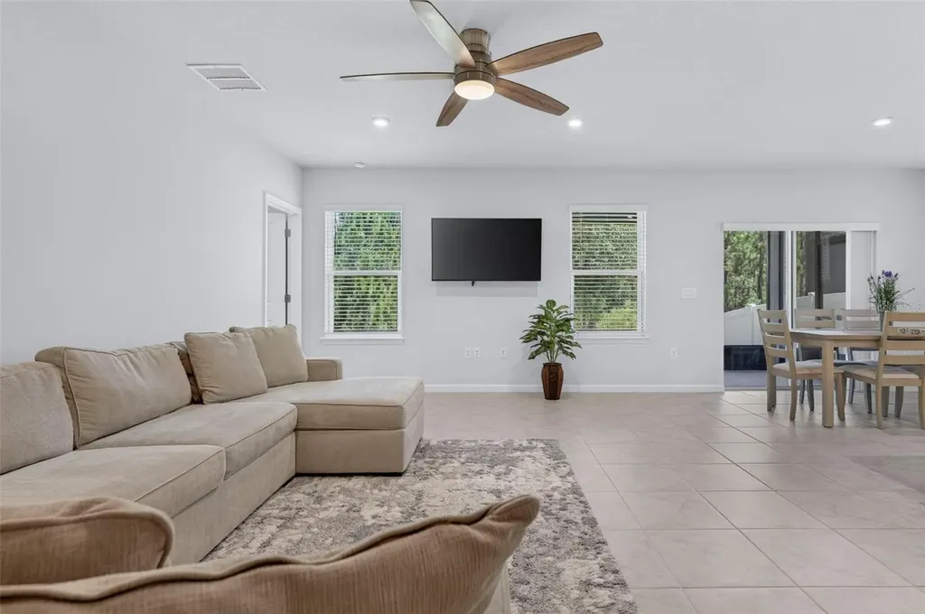 306 Eagle Harbor Way Daytona Beach FL 32124