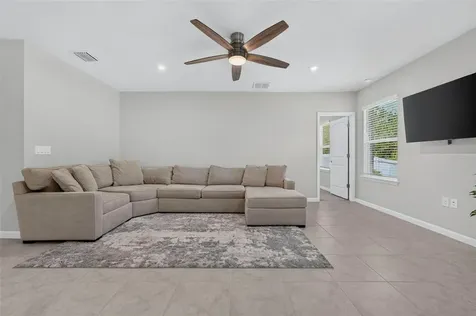 306 Eagle Harbor Way Daytona Beach FL 32124